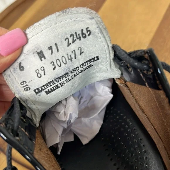 WEEJUNS l G.W. Bass & Co. The Winnie Black White Patent Leather Oxford Size 6 - Picture 11 of 12